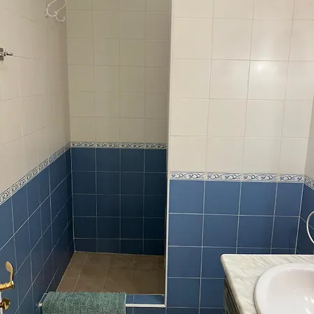 Golf 3 - One Bed Duplex With Pool View شقة *