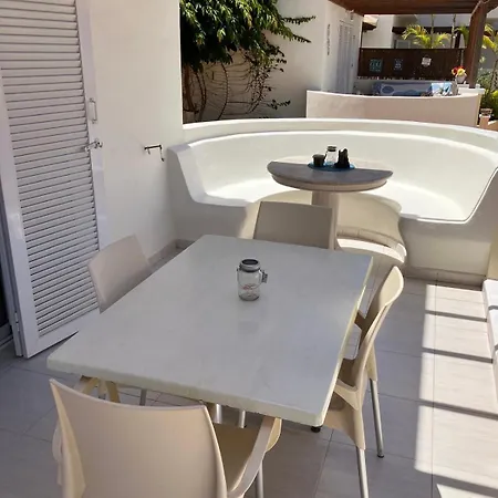 Golf 3 - One Bed Duplex With Pool View * Playa de las Americas (Tenerife)